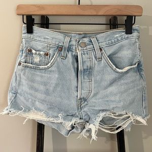 Levis 501 Button Fly Women Jean Shorts Size 24